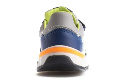 Pablosky Unisex Kinder Sneaker „Sax“ – Barefoot-Design, Breite Passform, Naturleder, Rutschfeste Sohle