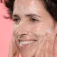 Freshly Cosmetics - Limpiador Facial Rose Quartz 99,9% natural, pH fisiológico, limpieza profunda sin resecar ni irritar, seborregulador, preserva barrera dérmica - 11