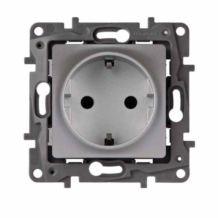 Base 2p+t 16a torn aluminio LEGRAND NILOÉ 665330 | Miravia