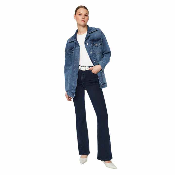 Chaqueta De Invierno Para Mujer Trendyol – Corte Regular, Color Fucsia
