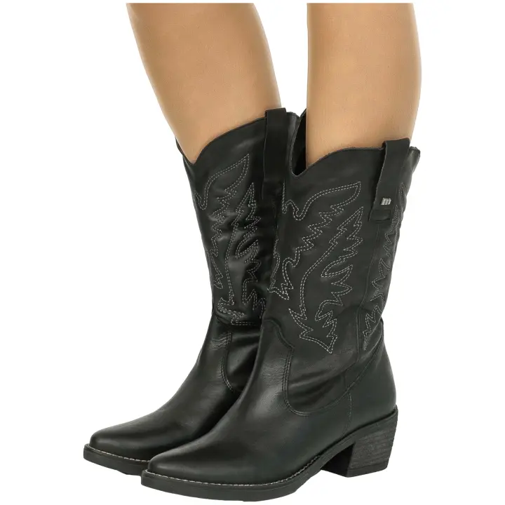 Botas marca Mustang modelo 58964 C49742 para mujer en color negro