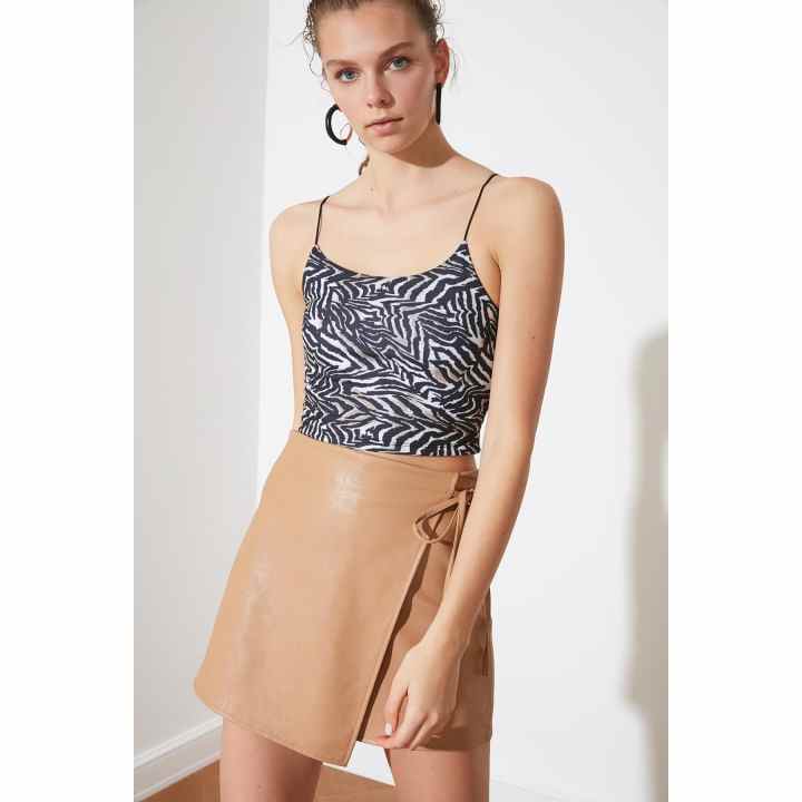 TRENDYOL Camiseta Básica Básica De Cuello Redondo Para Mujer, Pudra., XG