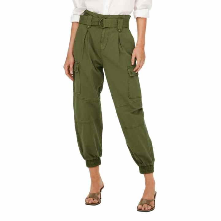 Pantalon Only cargo verde slim con puño y cinturón de mujer