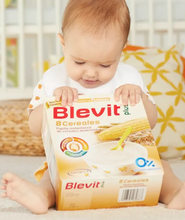 Blevit Plus 8 Cereales - Papilla de Cereales para Bebé con Harina de Avena  y Harina de